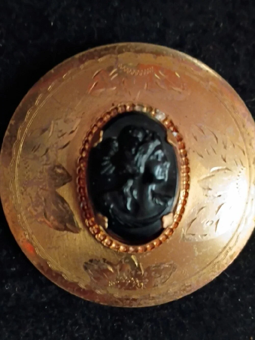 Gold-Tone Horse Head & Cameo Brooch Set - Women’s Jewelry